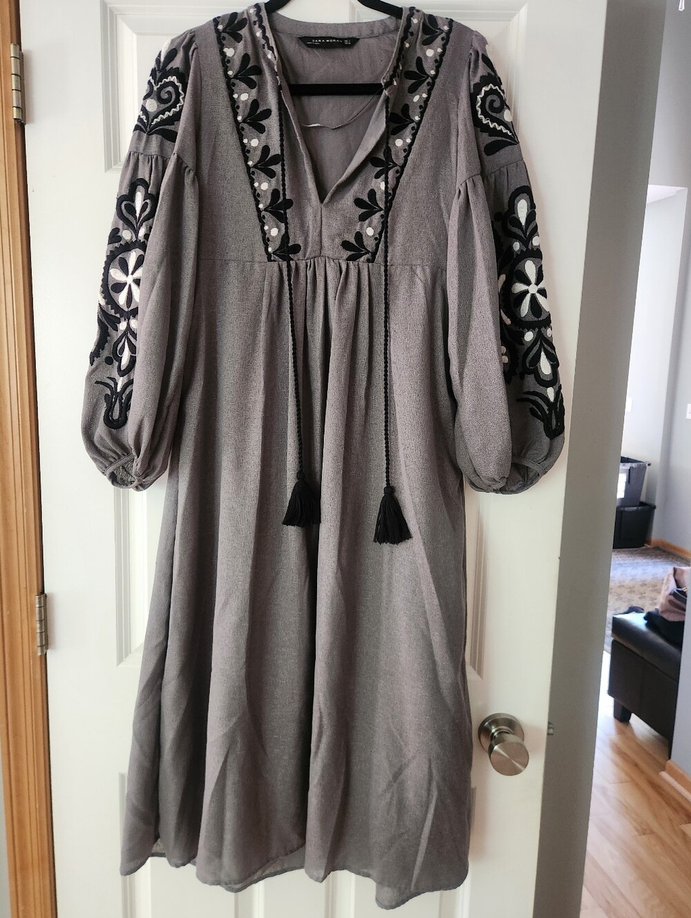 Zara Gray Maxi Dress with Black Embroidered Sleeves, Size Small